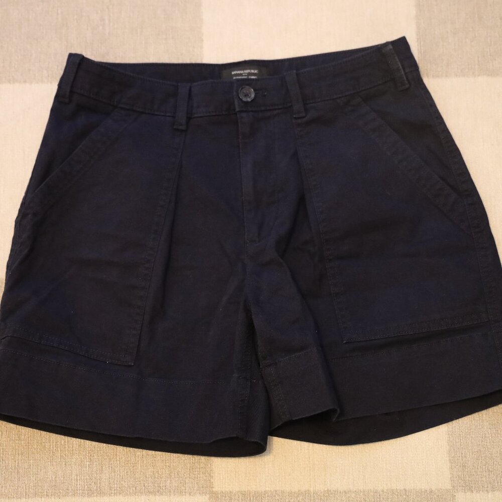 Banana Republic Women's Navy Authentic Chino Shorts Size 4